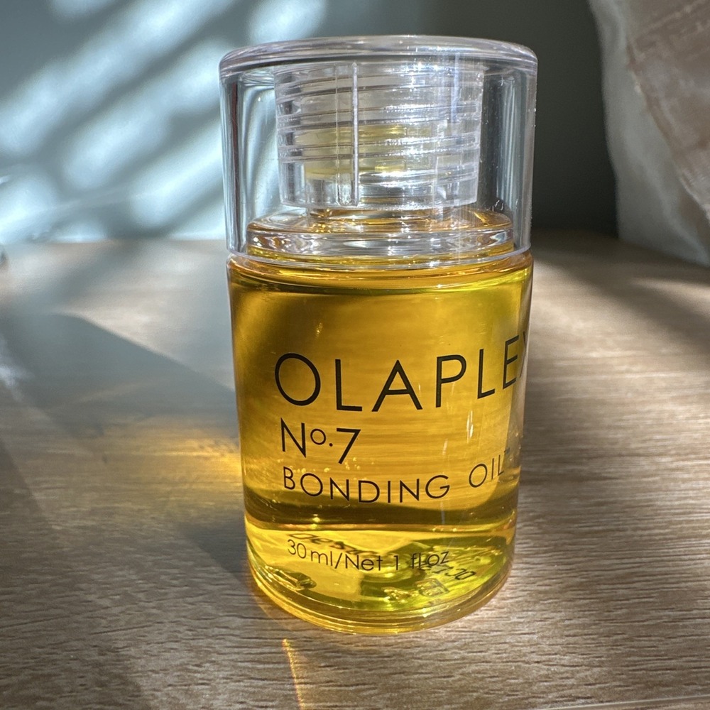 Olaplex No. 7 Bonding Oil, Concentrated High Shine Heat Protectant 30ml 1 Fl Oz - Picture 2 of 4